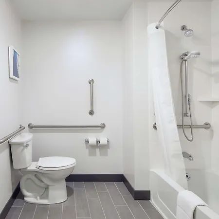 Hampton Inn & Suites Chicago/Waukegan